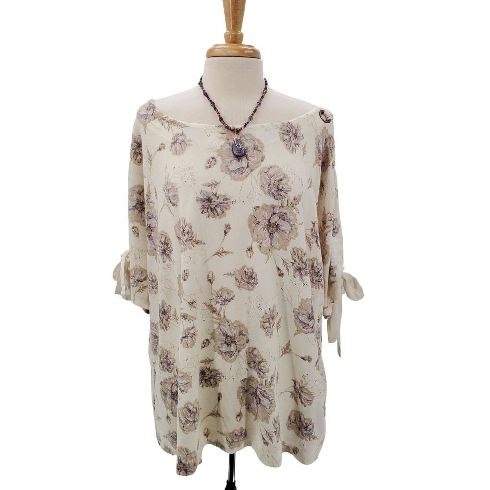 Maurices Womens Floral Slit Sleeve Blouse Size 3X Short Sleeve Scoop Neck‎ NWT